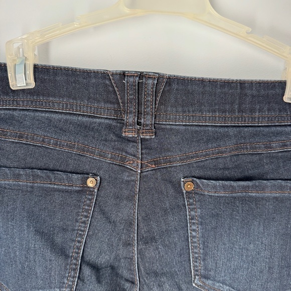 Wit & Wisdom Dark Denim Brittany ‘Ab’Solution Bootcut Jeans Size 8 Petite - Picture 10 of 10